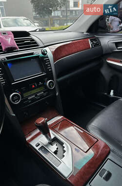 Седан Toyota Camry 2012 в 