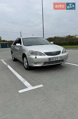 Седан Toyota Camry 2004 в  фото 13 Седан Toyota Camry 2004 в