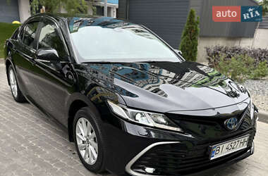Седан Toyota Camry 2021 в 