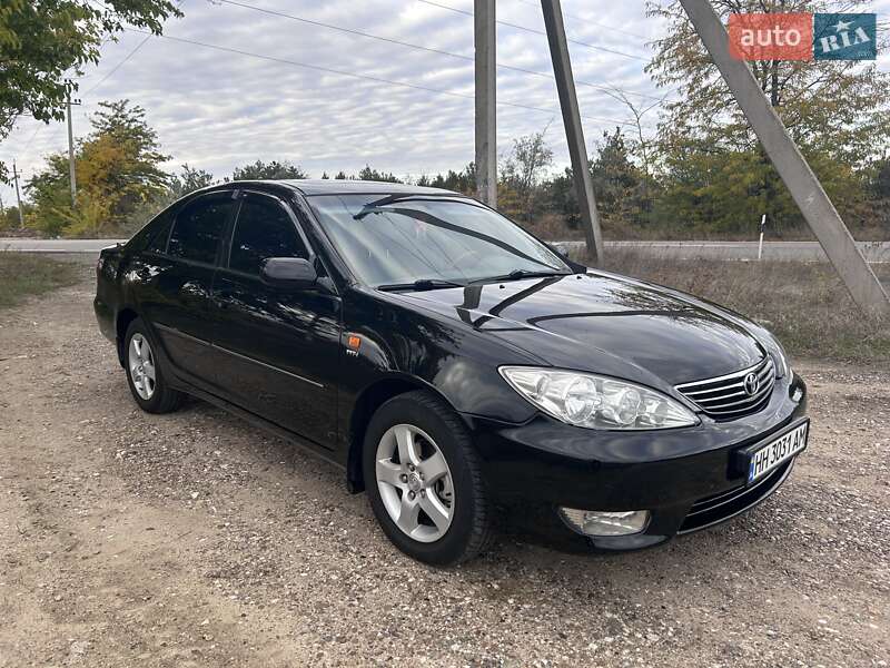 Седан Toyota Camry 2006 в Рені