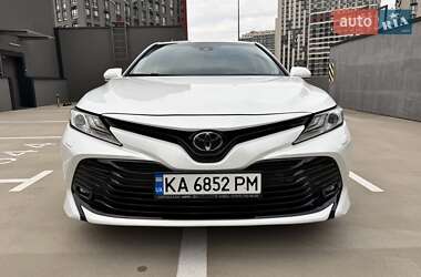 Седан Toyota Camry 2018 в 