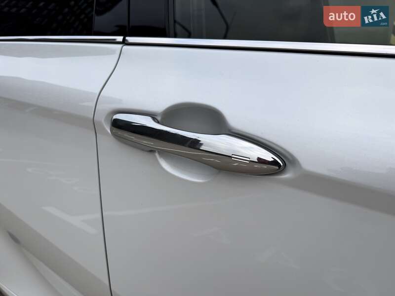 Седан Toyota Camry 2018 в Києві