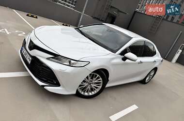 Седан Toyota Camry 2018 в 