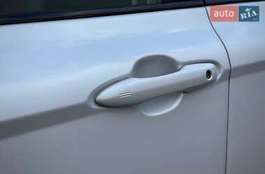 Седан Toyota Camry 2021 в 