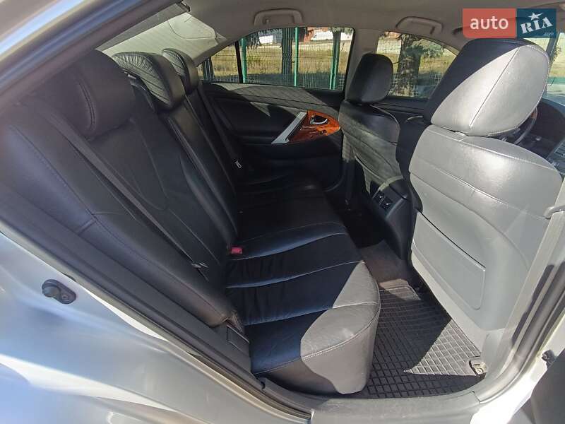 Седан Toyota Camry 2008 в Кропивницком