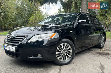 Седан Toyota Camry 2006 в Києві
