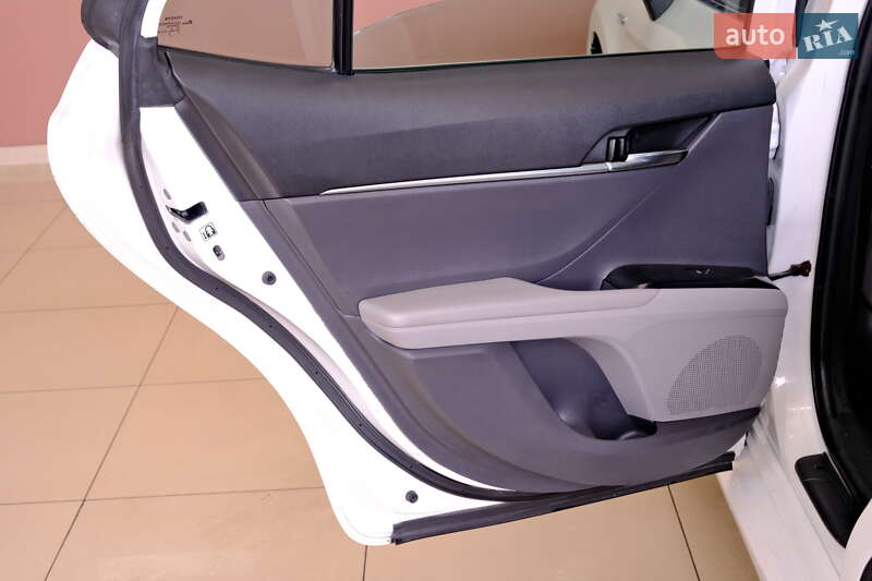 Седан Toyota Camry 2019 в Одессе фото 35 Седан Toyota Camry 2019 в Одессе