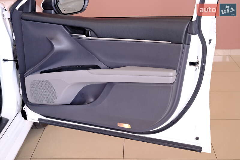 Седан Toyota Camry 2019 в Одессе фото 43 Седан Toyota Camry 2019 в Одессе