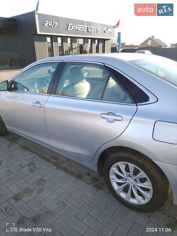 Седан Toyota Camry 2014 в Львове