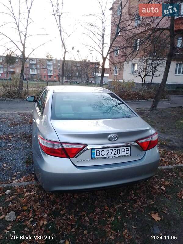 Седан Toyota Camry 2014 в Львове