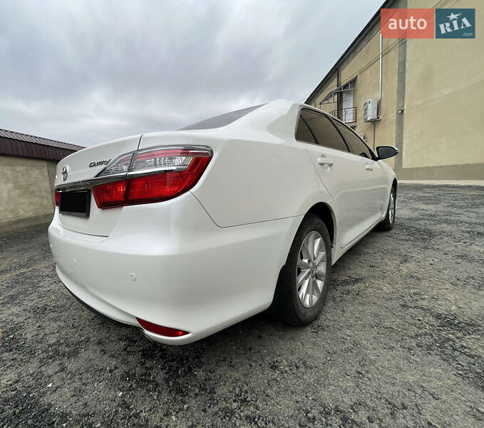Седан Toyota Camry 2015 в Одессе