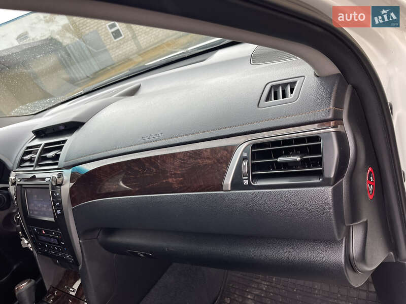 Седан Toyota Camry 2015 в Одессе