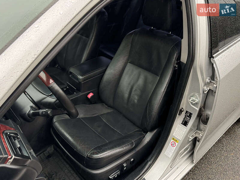 Седан Toyota Camry 2012 в Киеве фото 36 Седан Toyota Camry 2012 в Киеве