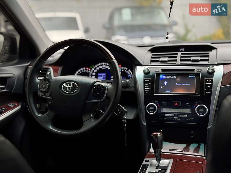 Седан Toyota Camry 2012 в Киеве фото 43 Седан Toyota Camry 2012 в Киеве