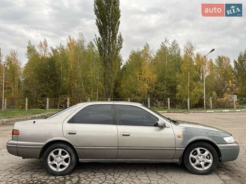 Седан Toyota Camry 1998 в Бердичеве фото 4 Седан Toyota Camry 1998 в Бердичеве