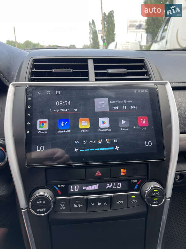 Седан Toyota Camry 2015 в Харькове