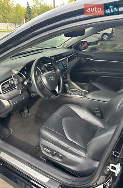 Седан Toyota Camry 2017 в 