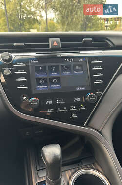 Седан Toyota Camry 2017 в 