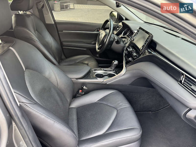 Седан Toyota Camry 2021 в Одесі
