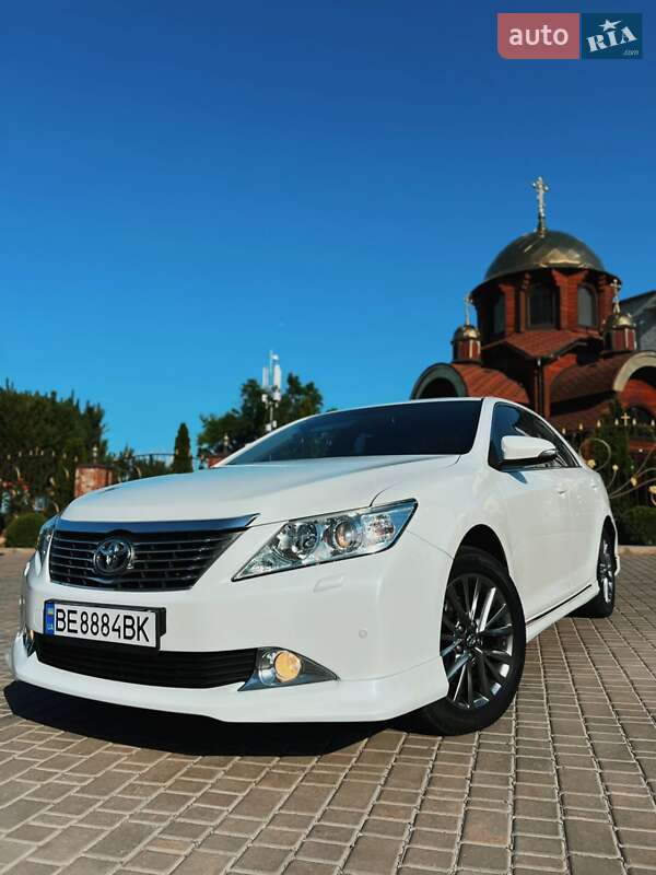 Toyota Camry 2014