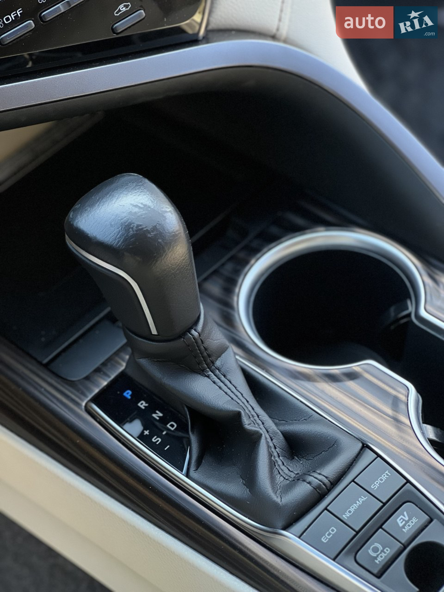 2020 Toyota Camry - мініатюра 13