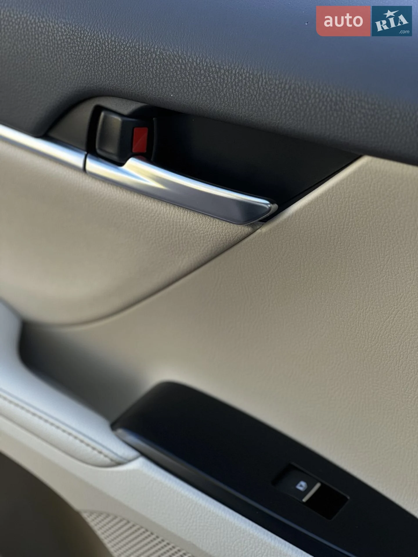 2020 Toyota Camry - мініатюра 21