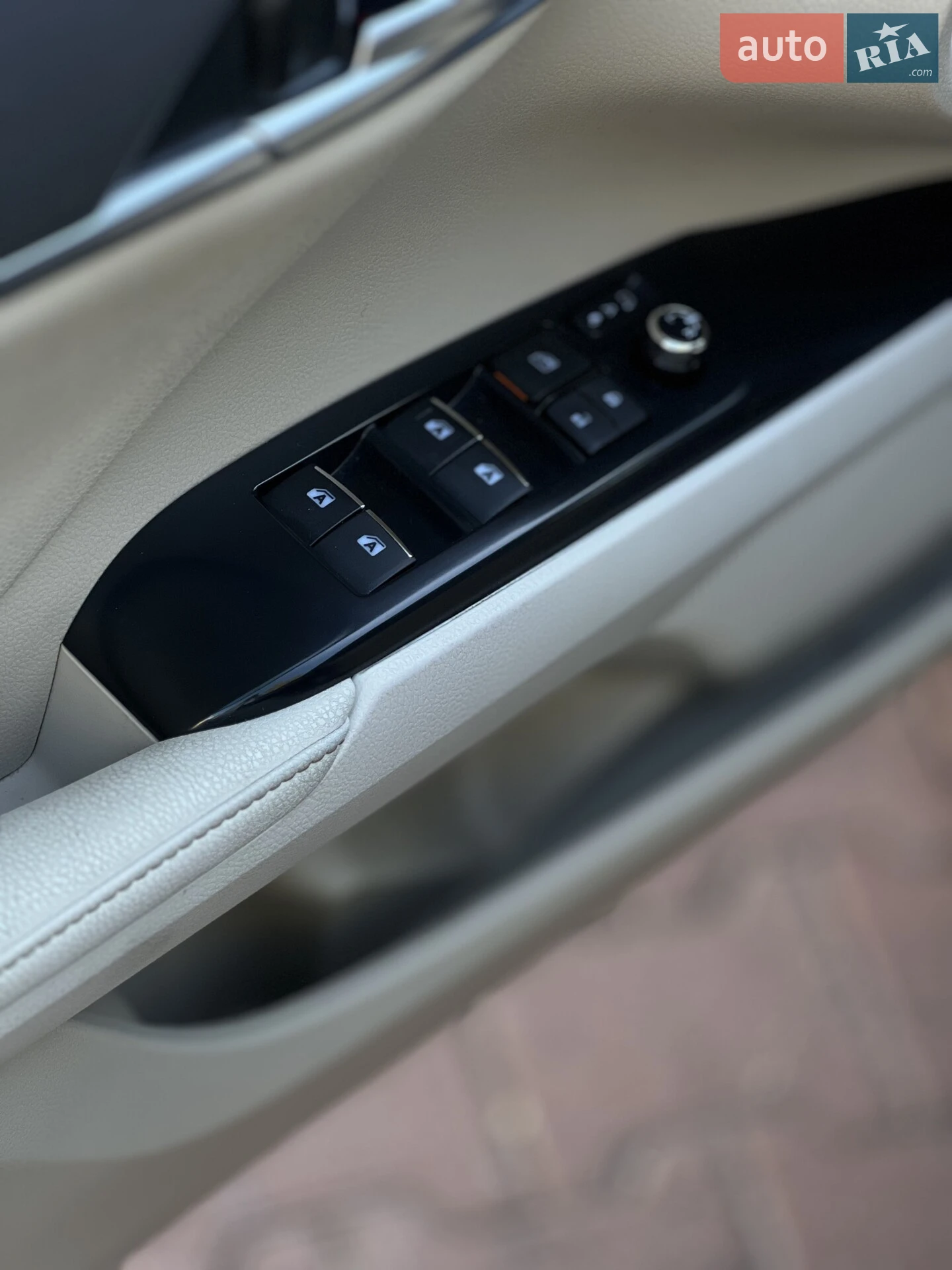 2020 Toyota Camry - мініатюра 26