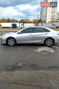 Седан Toyota Camry 2015 в 
