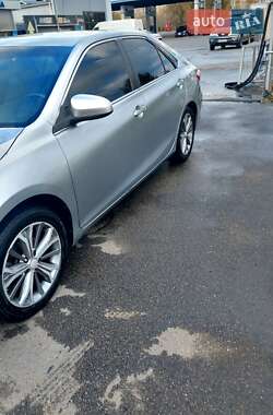 Седан Toyota Camry 2015 в 