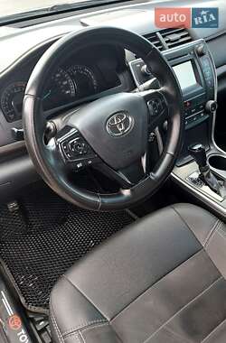 Седан Toyota Camry 2015 в 