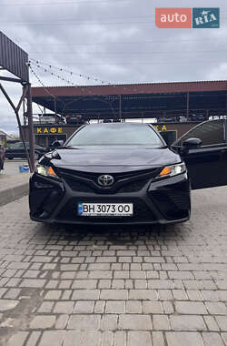Седан Toyota Camry 2018 в 