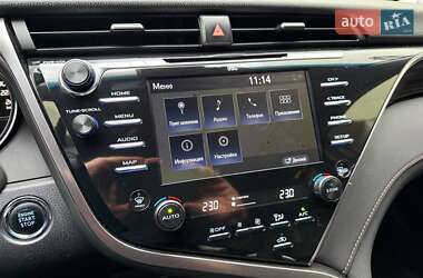 Седан Toyota Camry 2018 в 