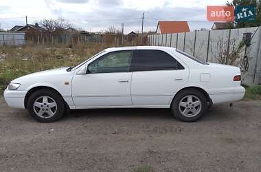 Седан Toyota Camry 1999 в Черноморске