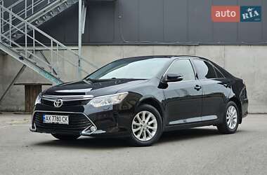 Седан Toyota Camry 2017 в Киеве Седан Toyota Camry 2017 в Киеве