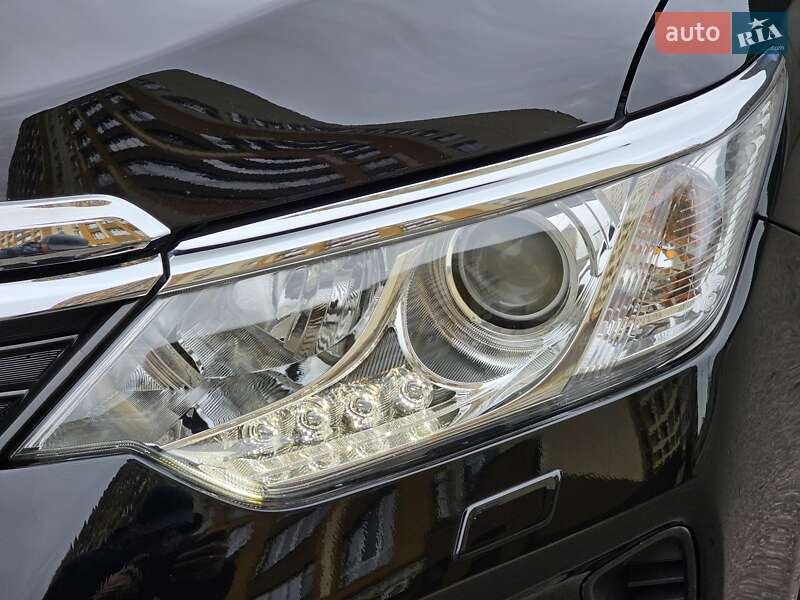 Седан Toyota Camry 2017 в Киеве фото 10 Седан Toyota Camry 2017 в Киеве