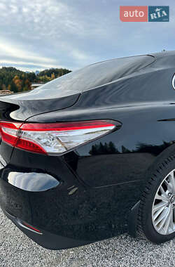 Седан Toyota Camry 2018 в  фото 14 Седан Toyota Camry 2018 в