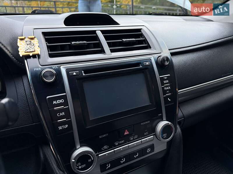 Седан Toyota Camry 2014 в Тернополі фото 30 Седан Toyota Camry 2014 в Тернополі