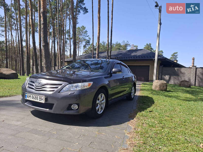 Седан Toyota Camry 2010 в Житомире фото Седан Toyota Camry 2010 в Житомире