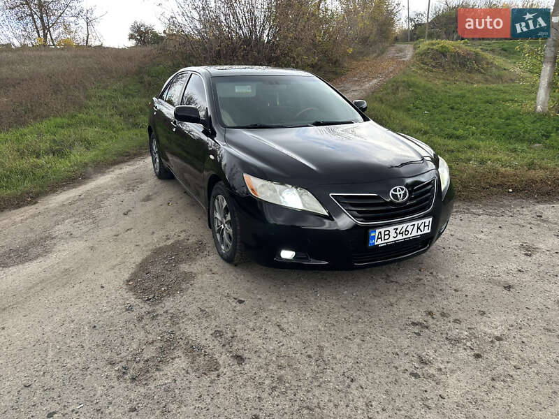Седан Toyota Camry 2007 в Умані