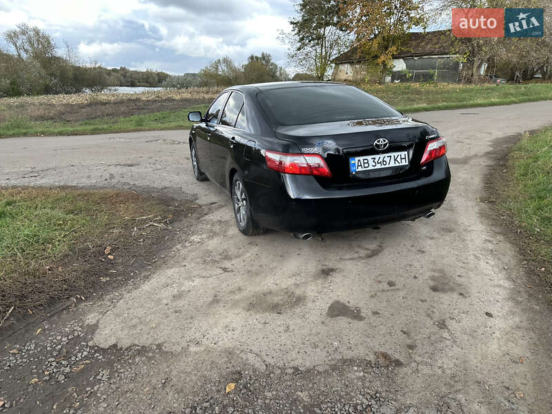 Седан Toyota Camry 2007 в Умані