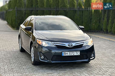 Седан Toyota Camry 2013 в 