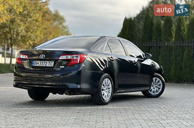 Седан Toyota Camry 2013 в 