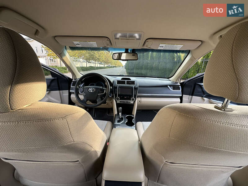 Седан Toyota Camry 2013 в Одесі