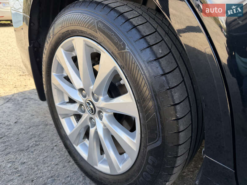 Седан Toyota Camry 2019 в Одессе фото 13 Седан Toyota Camry 2019 в Одессе