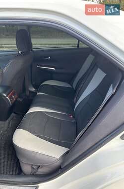 Седан Toyota Camry 2013 в 