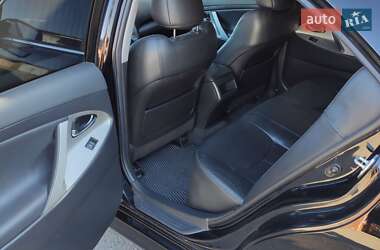 Седан Toyota Camry 2010 в 