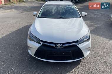 Седан Toyota Camry 2017 в 