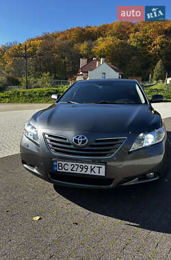 Седан Toyota Camry 2007 в Львове