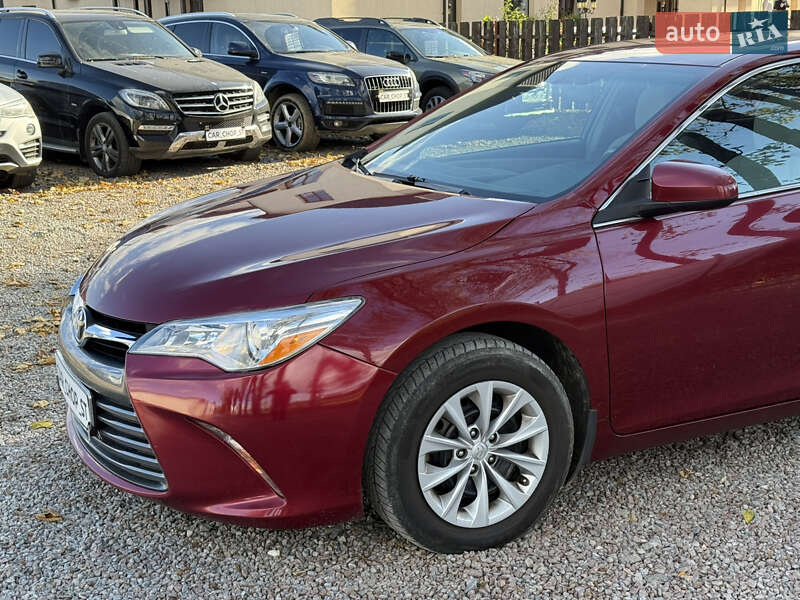 Седан Toyota Camry 2017 в Стрию