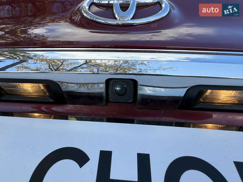 Седан Toyota Camry 2017 в Стрию